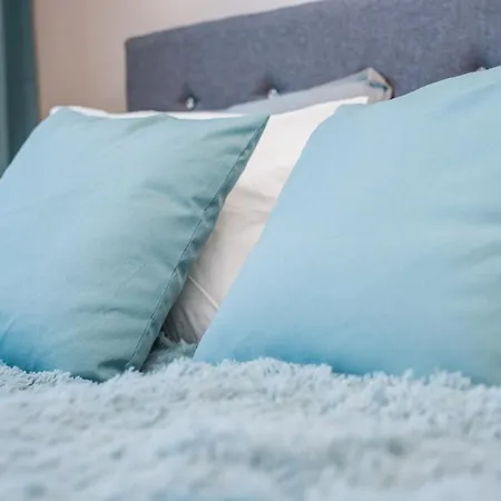 Avis - Skwer Kosciuszki 34a *